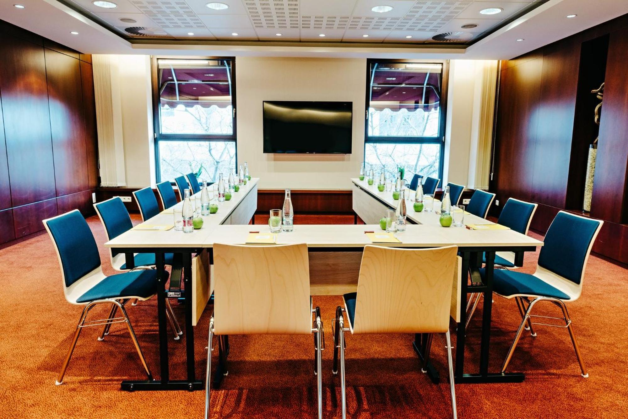 Crowne Plaza By Ihg Pressburg